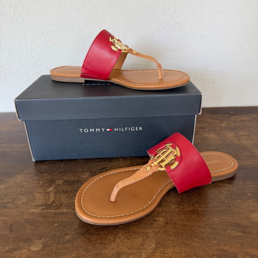 TOMMY HILFIGER Sia Thong Flat Sandal Red w/Gold Hardware Size 8 New In Box